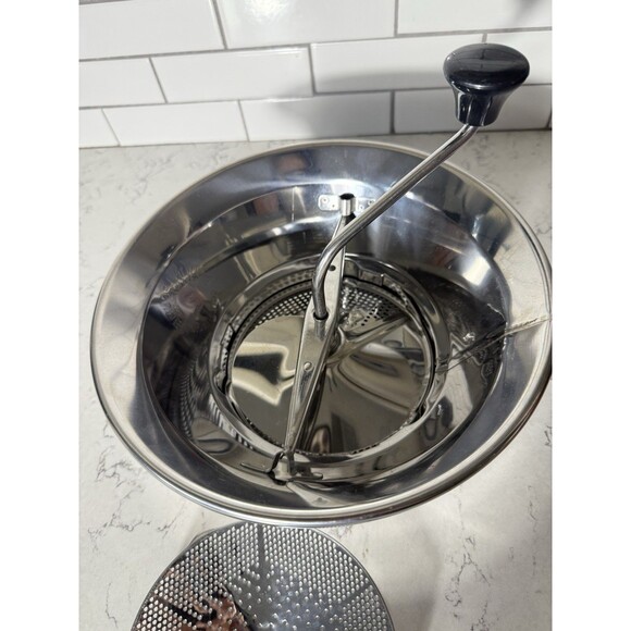 Moulinex Food Mill in Stainless Steel - Picture 3 of 5
